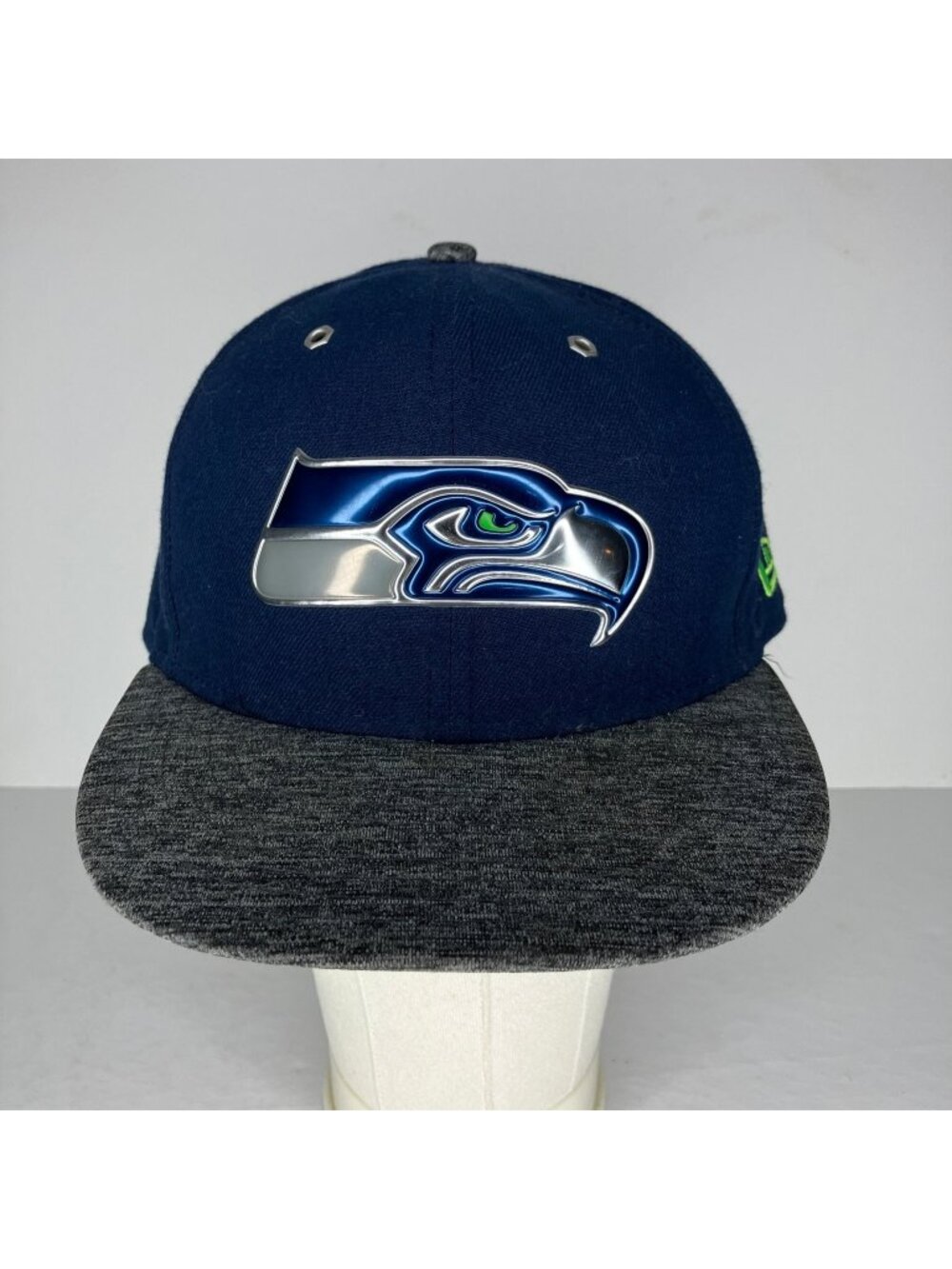 Seattle Seahawks Hat New Era 59FIFTY Men's 7 3/8 Navy Blue Liquid Chrome Cap